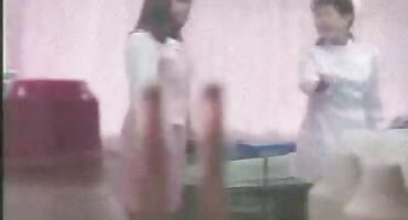 ഭാര്യ ഭർത്താവിന് സജീവ ബ്ളോഗ് നൽകുന്നു അവന്റെ കം എണ്ണുന്നു