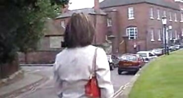 സുന്ദരിയായ ബ്ലേഡ് വലിയ മുലകൾ സ്വാധീനം