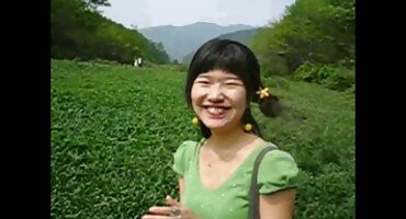 ബസ്റ്റി ഏഷ്യൻ ആനി ലീ ഒരു സെക്സ് ടോയ് അവളുടെ അധരങ്ങൾ നയിക്കുന്നു