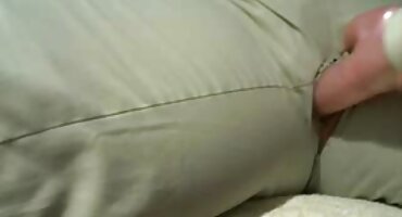 ഏറ്റവും സുന്ദരിയായ നായിന്റെ മോൻ അവളുടെ കൊഴുത്ത പുസിയെ ഗ്രന്ഥികൾ കൊണ്ട് തടവുകയും ബീജത്തെ വിഴുങ്ങുകയും ചെയ്തു