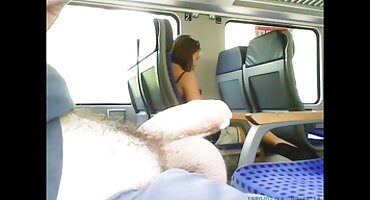 യുവ സുന്ദരി ഉയർന്ന നിലവാരമുള്ള ലൈംഗിക ഒരു ശക്തമായ ആവേശം വളർത്തി