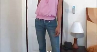 സ്വകാര്യ ചാറ്റിൽ കാഴ്ചക്കാരുമായി ചാറ്റുചെയ്യുമ്പോൾ നഗ്നനേത്രങ്ങൾ സക്സസ്