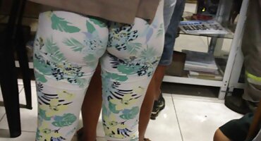 ദമ്പതികളുടെ അനൽ സമ്പർക്കം ഭ്രാന്തമായ രതിമൂർച്ഛയോടെ അവസാനിച്ചു