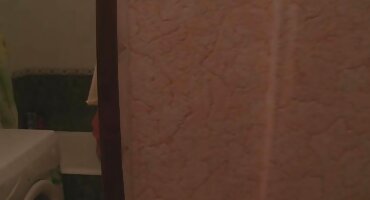 ഭർത്താവ് ക്യാമറയിൽ സ്റ്റോക്കിംഗിൽ ഭാര്യയുമായി ഫാസ്റ്റ് സെക്സ് റെക്കോർഡ് ചെയ്തു