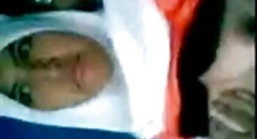 അശ്ലീല കാസ്റ്റിംഗിൽ ചൂടുള്ള നഗ്നരായി സ്റ്റോക്കിംഗിൽ സ്ലട്ടി പക്വതയുള്ള സ്ത്രീ