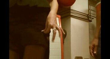 സ്റ്റെപ്ഡാഡ് പരീക്ഷണങ്ങൾ വമ്പൻ കോഴി