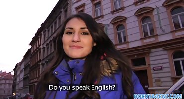 കട്ടിലിൽ അവിശ്വസനീയമാംവിധം നശിപ്പിച്ച റെഡ്ഹെഡ് ഭാര്യ