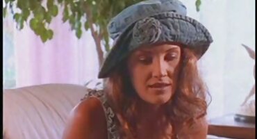 റഷ്യന് പെണ്കുട്ടിയെ മന്മോഹന് സിംഗിന് തിരിച്ചയച്ചു