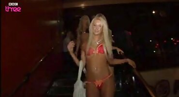 അനോറെക്സിക് ലാറ്റിന വിദഗ്ധമായി ഒരു വലിയ പുരുഷ ബോൾട്ട് പരിപാലിച്ചു