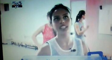 ഫ്ലർട്ട് ലാറ്റിന ലാറ്റിന ദമ്പതികൾ വെളുത്തുള്ളി ആനന്ദം മനുഷ്യൻ