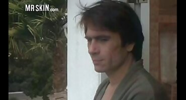 പക്വതയില്ലാത്ത ഫാലസ് നിന്ന് മുതിർന്ന നഗ്നത കഷണ്ടി