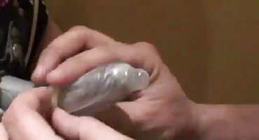 നാണംകെട്ടവന് ആ സുന്ദരിയുടെ പൂറു നക്കിക്കൊടുത്തു