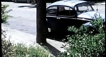 കളിപ്പാട്ടം ഫ്ലർട്ട് ഗ്രാഫ് മാന്തികുഴിയുണ്ടാക്കുന്ന ടോൺസിലുകൾ ബട്ടൺ ഒരു വക്രതയുള്ള ഡ്യൂഡ്