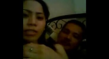 വെളുത്തുള്ളി തികച്ചും സക്സസ് കം ഒരു ഭാഗം ലഭിക്കുന്നു