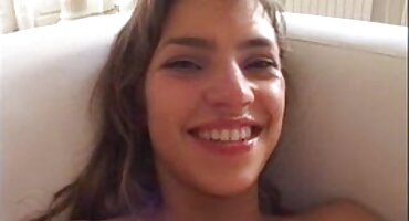 റഷ്യൻ സ്ലട്ട് കോക്സ് ദ്വാരങ്ങൾ ഒരു കൂട്ടം സേവിക്കാൻ കഴിയും