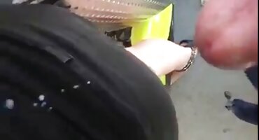 കാമം പാപ്പാ ഡാഡ് ചൂടുള്ള ഇൻസെസ്റ്റ് വേണ്ടി ഇരുണ്ട മുടി പെൺകുട്ടി പരത്തുക