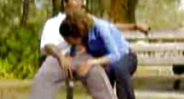 എപ്പോൾ വേണമെങ്കിലും എളുപ്പത്തിൽ നഗ്നയാക്കാവുന്ന ഒരു പെൺകുട്ടി.