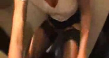 പക്വതയുള്ള ബക്സൊമ്യ് ലാറ്റിന ഒരു ദ്രുതഗതിയിലുള്ള ഫക്ക്-എ-തോന് വേണ്ടി ഡോർക്ക് നിഷേധിക്കുന്നില്ല